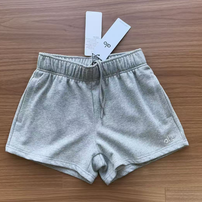 AL5508 ALO shorts